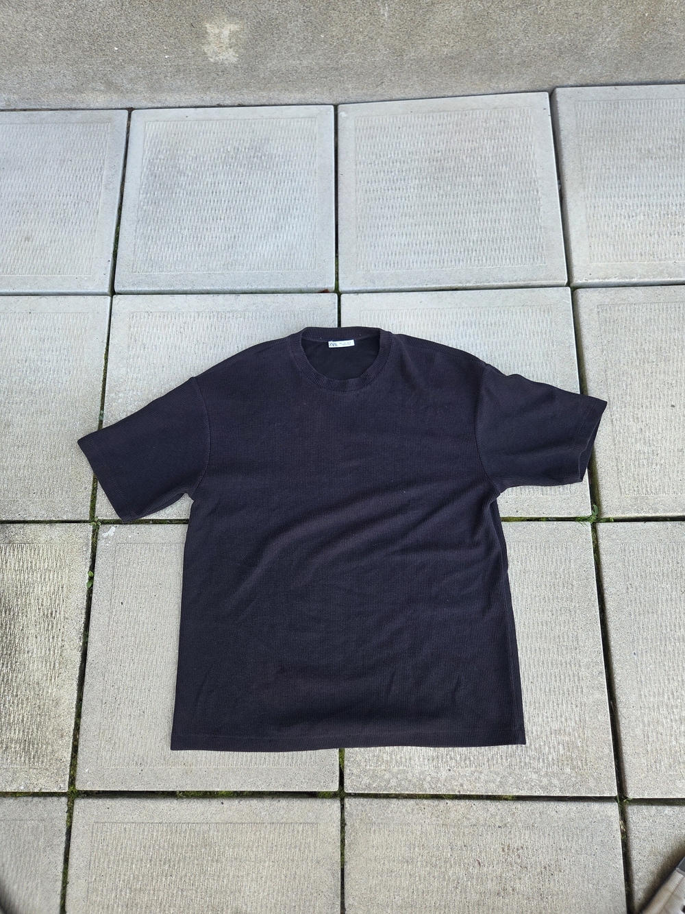 Zara Men's Short Sleeve Crewneck T-Shirt in Black